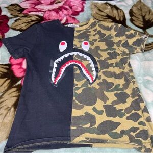 Men's Black and Camouflage Graphic T-Shirt